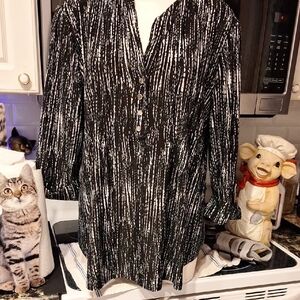 a Ava & Grace Stretch 3/4 Sleeve Pullover Top Plus Size 2X